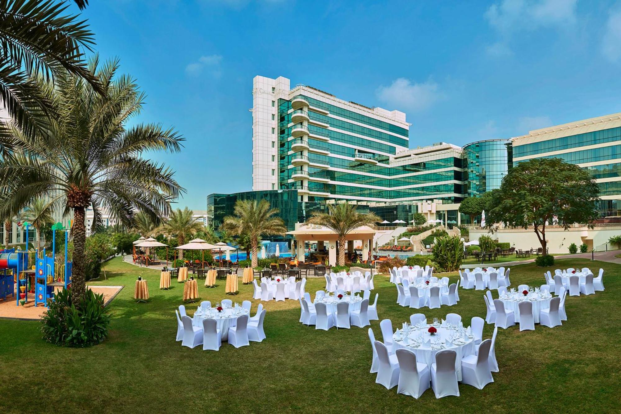 Copthorne Airport Hotel Dubai Exteriör bild
